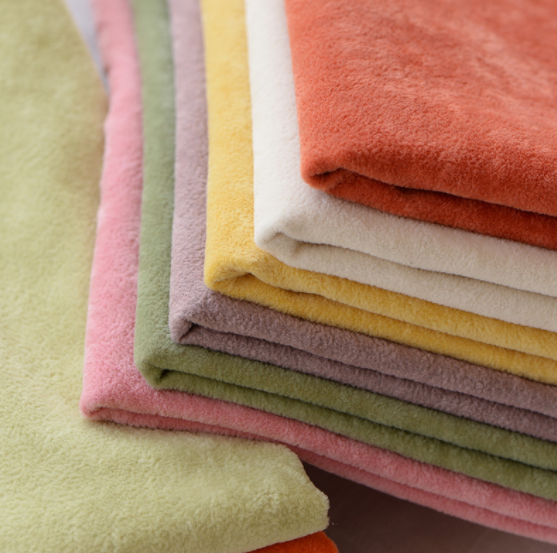 植絨面料與絨布哪個(gè)貴